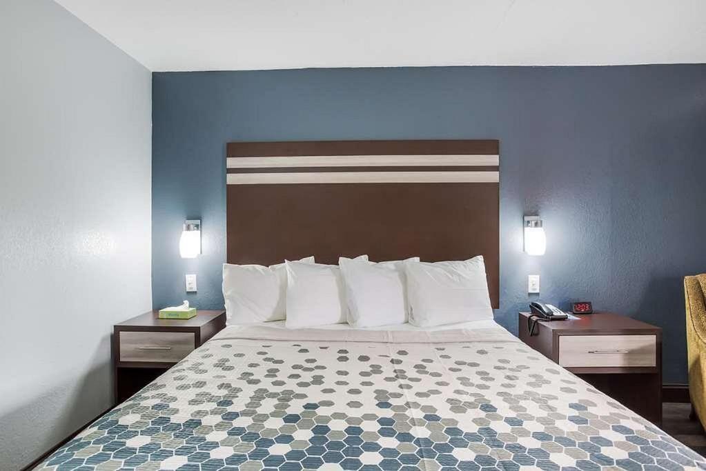 Red Carpet Inn & Suites NJ-73