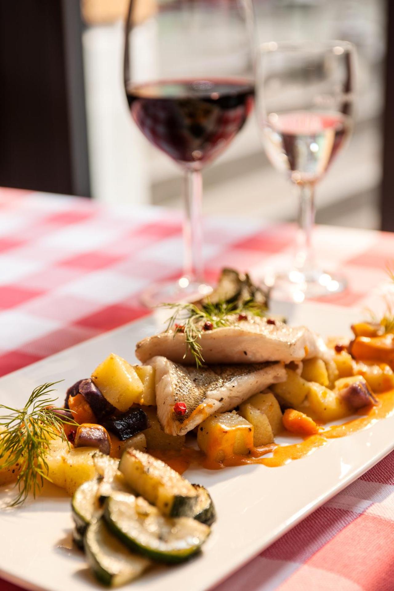 Restaurant/places to eat