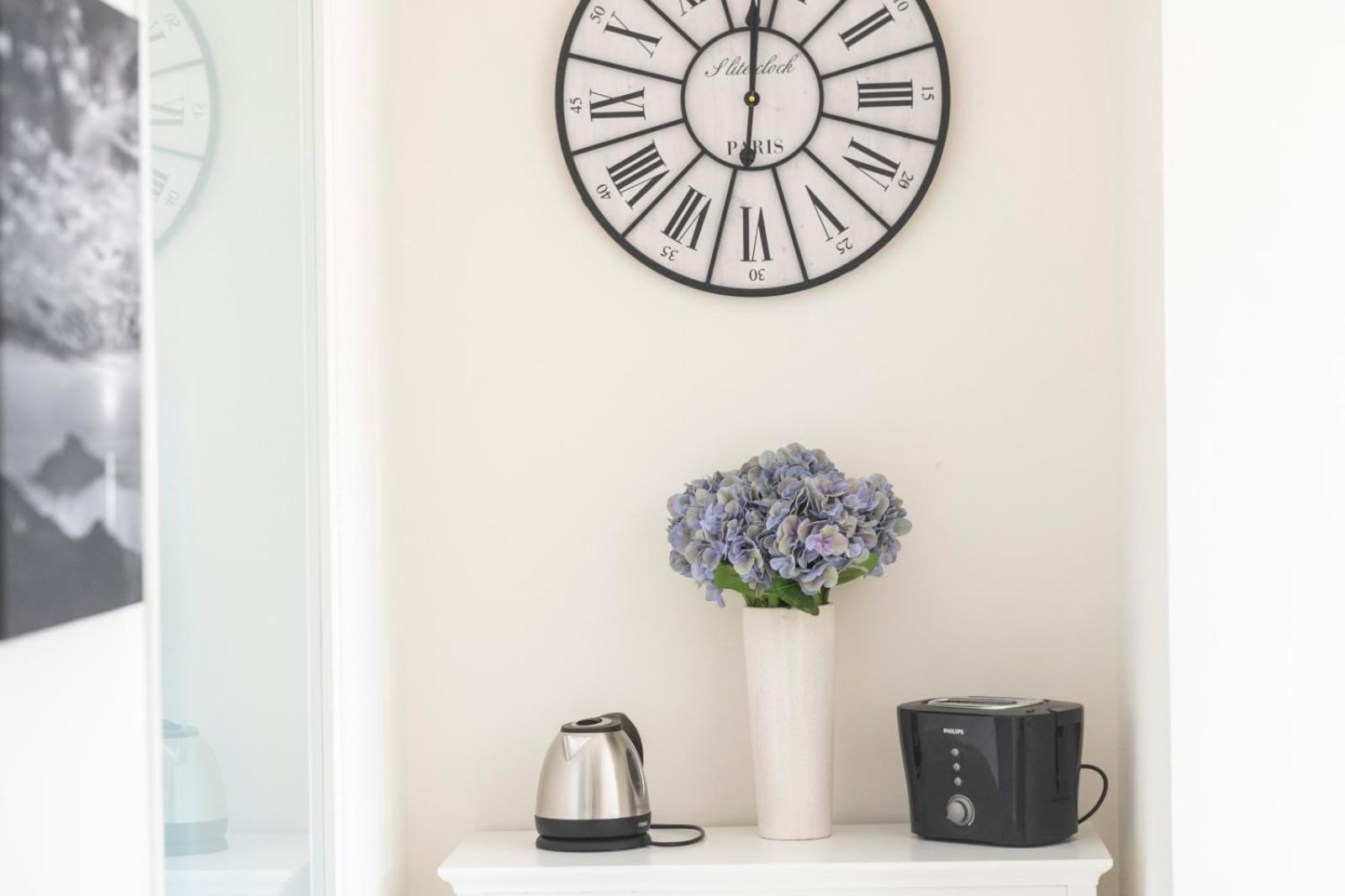 Coffee/tea facilities