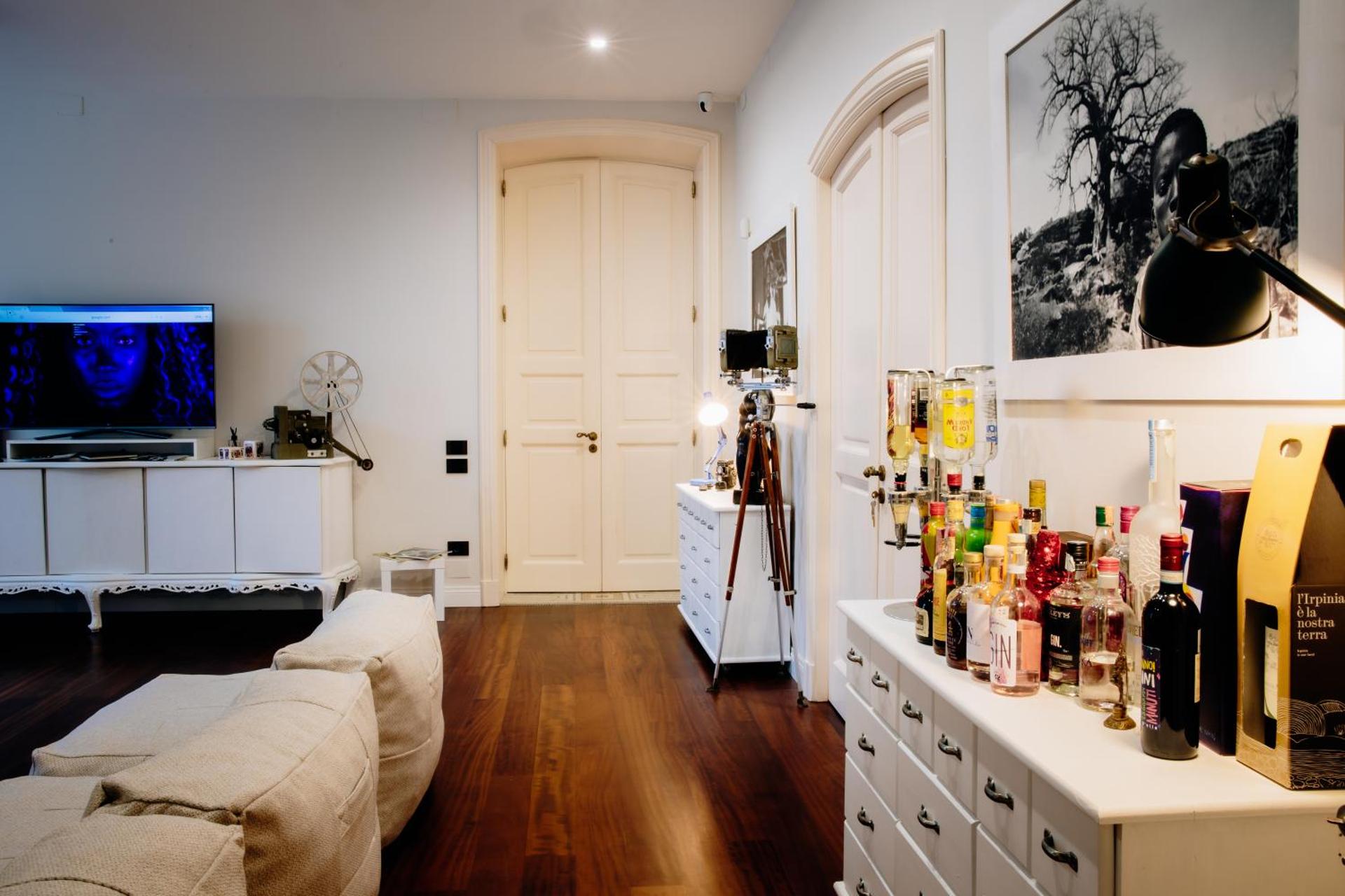 Communal lounge/ TV room