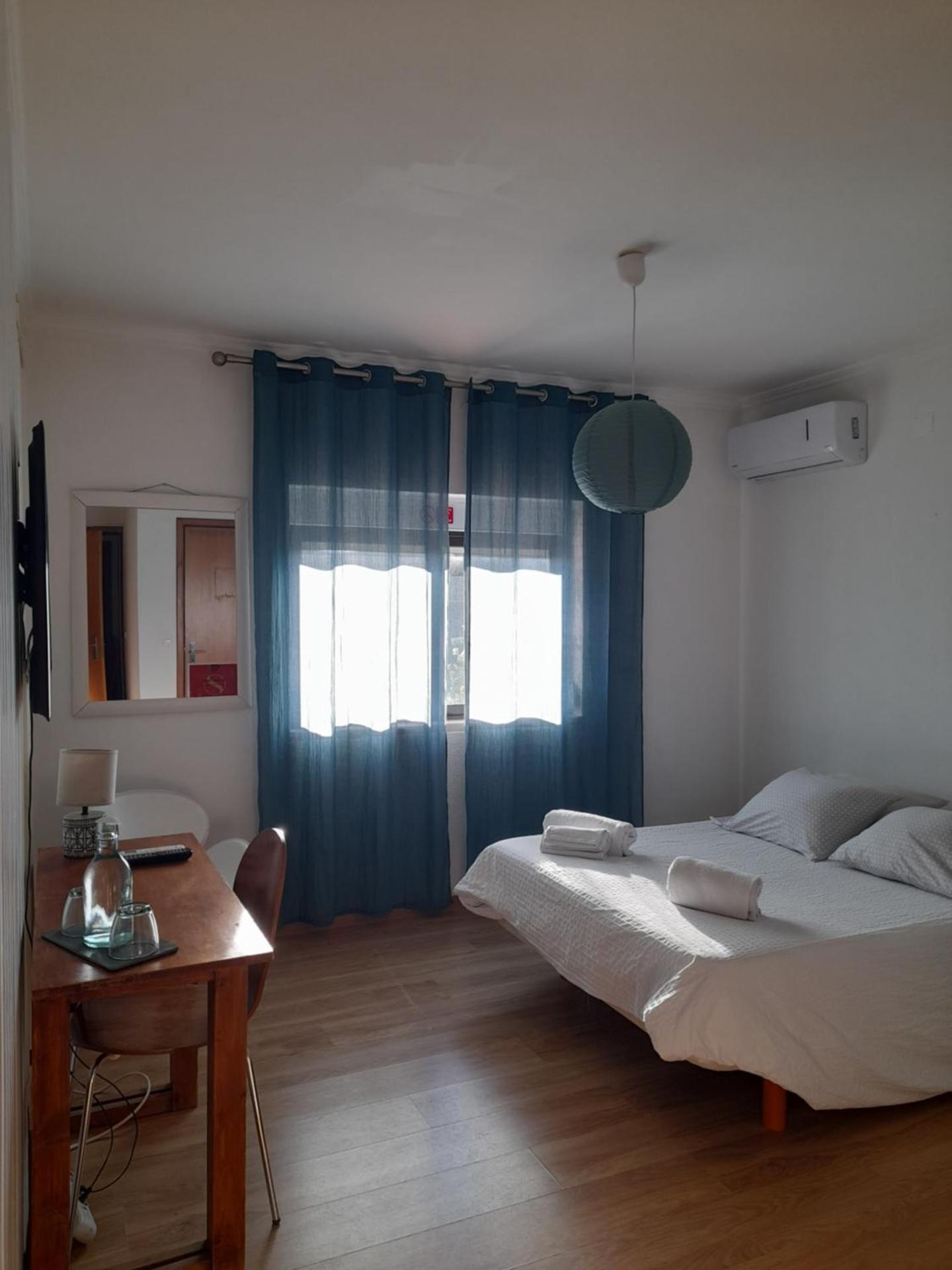 Sublime Sun & Van - By Meco Stays