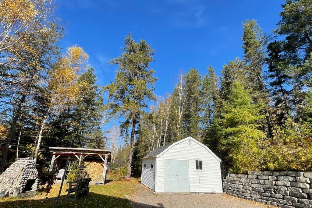 Le Chalet Bleu, aux pieds des Monts-Valin