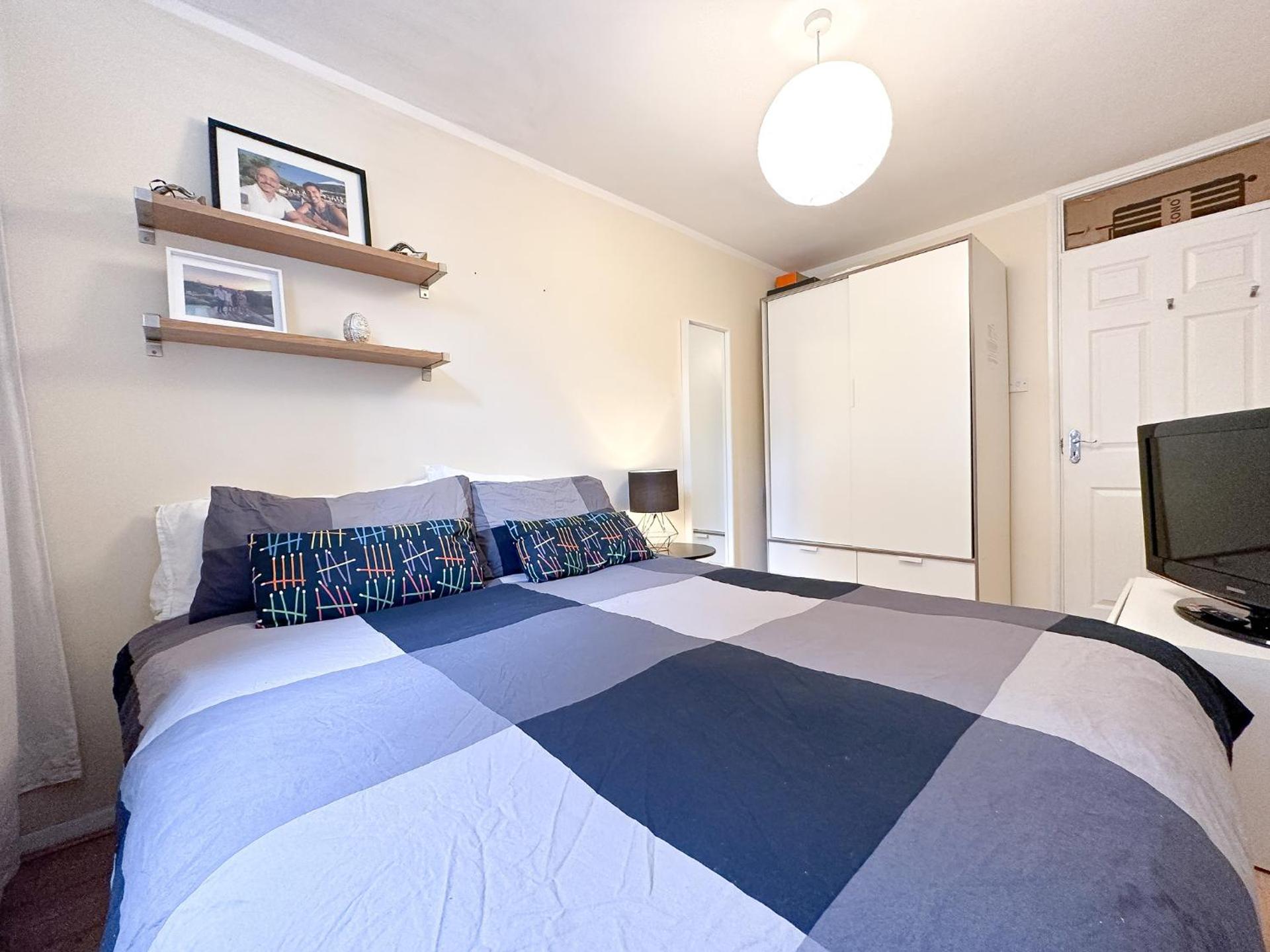 Cool Place 02 Academy