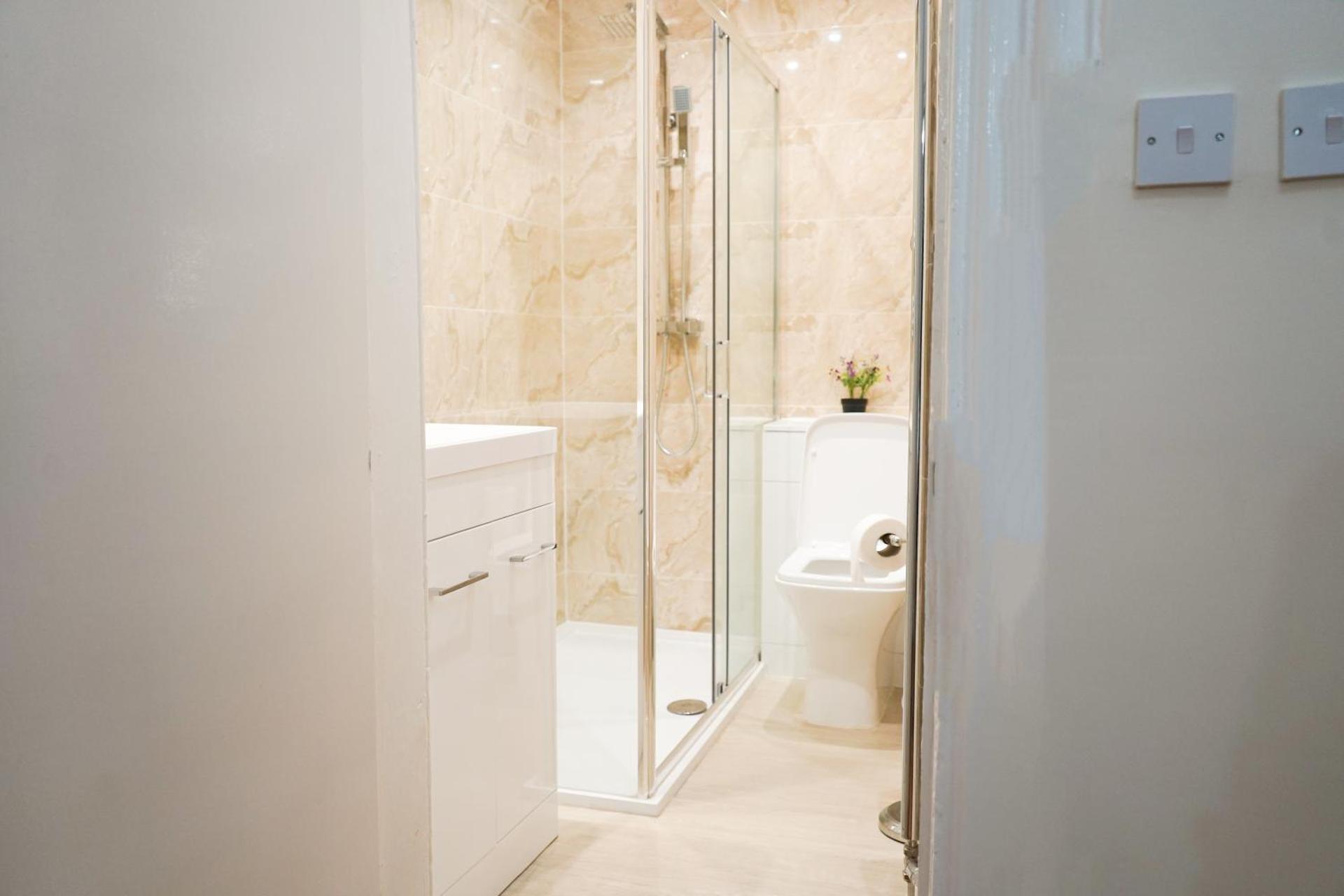 Glasgow - 2 Bedroom Apartment