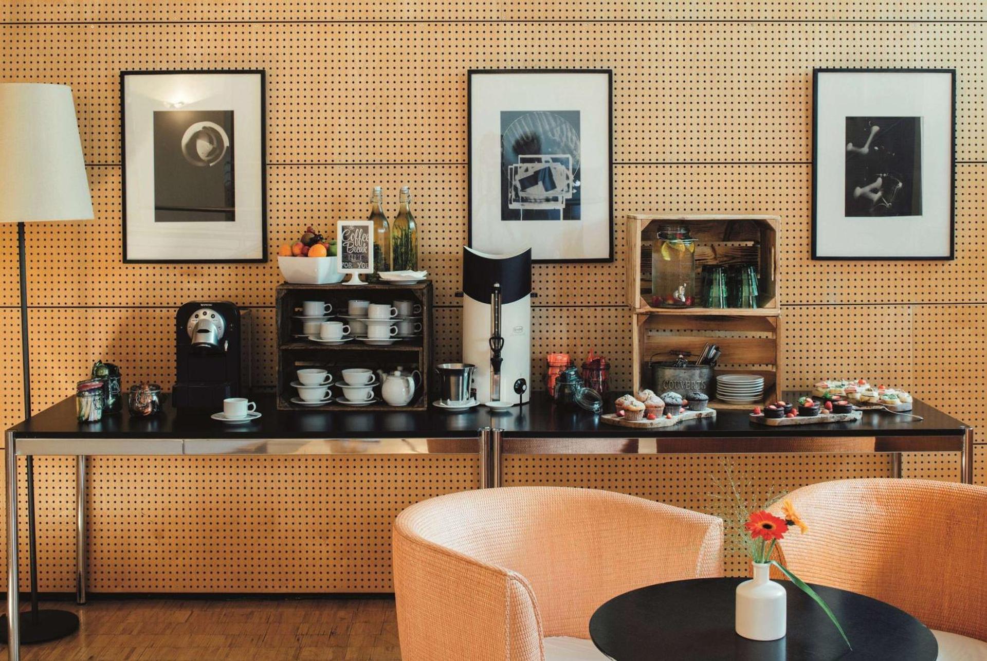 Meeting/conference room