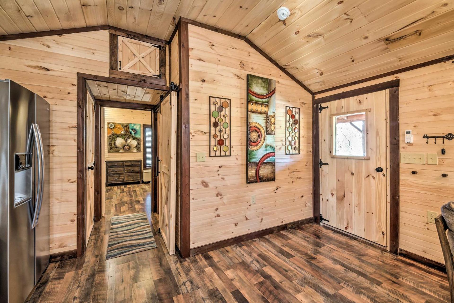 Somerset Cabin, Close to Lake Access!