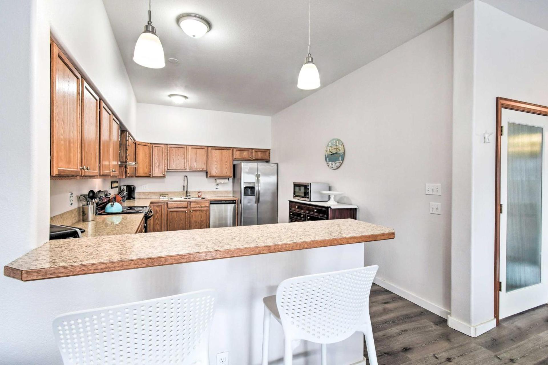 Swim, Hike and Fish Canalfront Gem in Ocean Shores