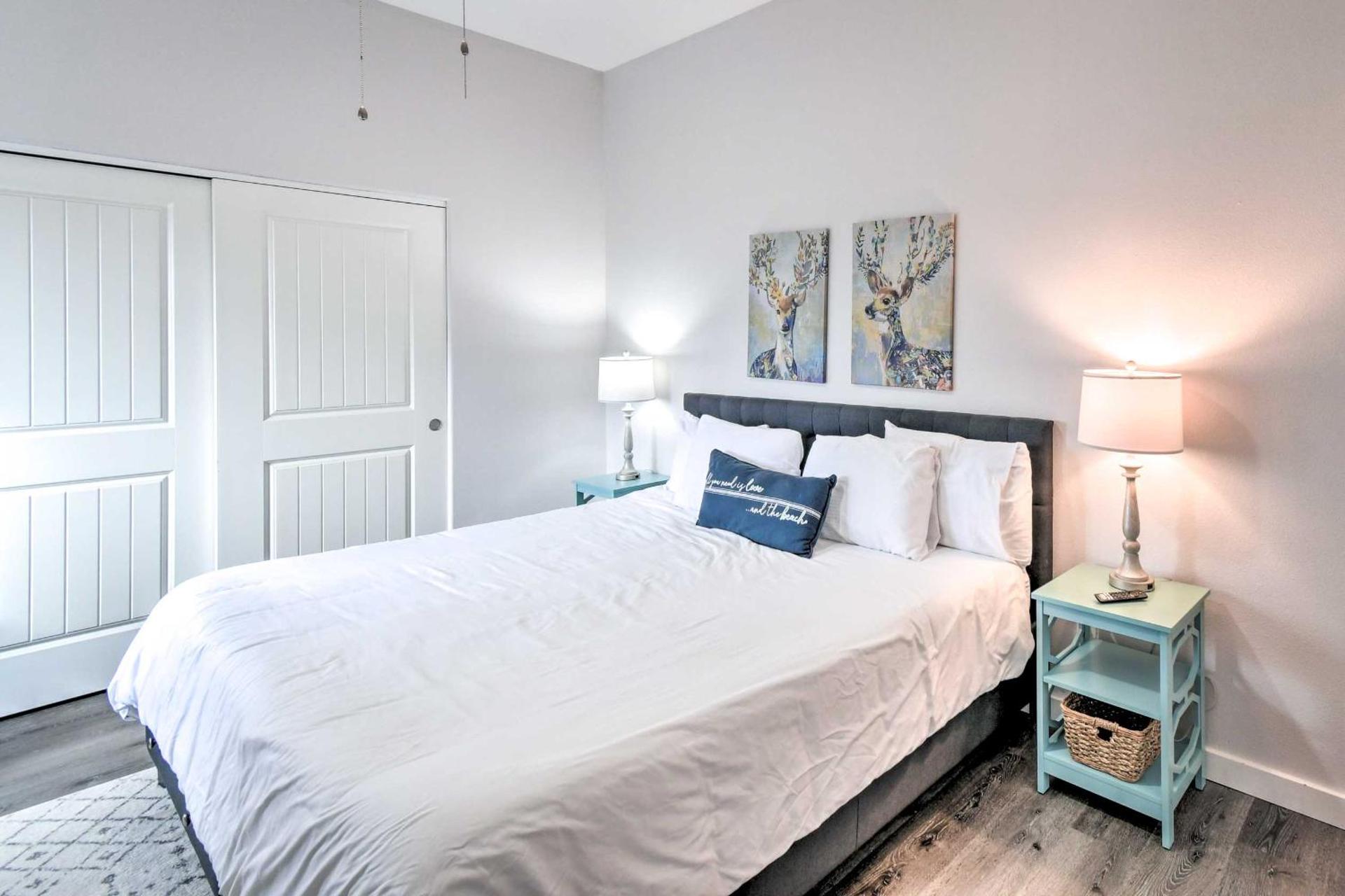 Swim, Hike and Fish Canalfront Gem in Ocean Shores