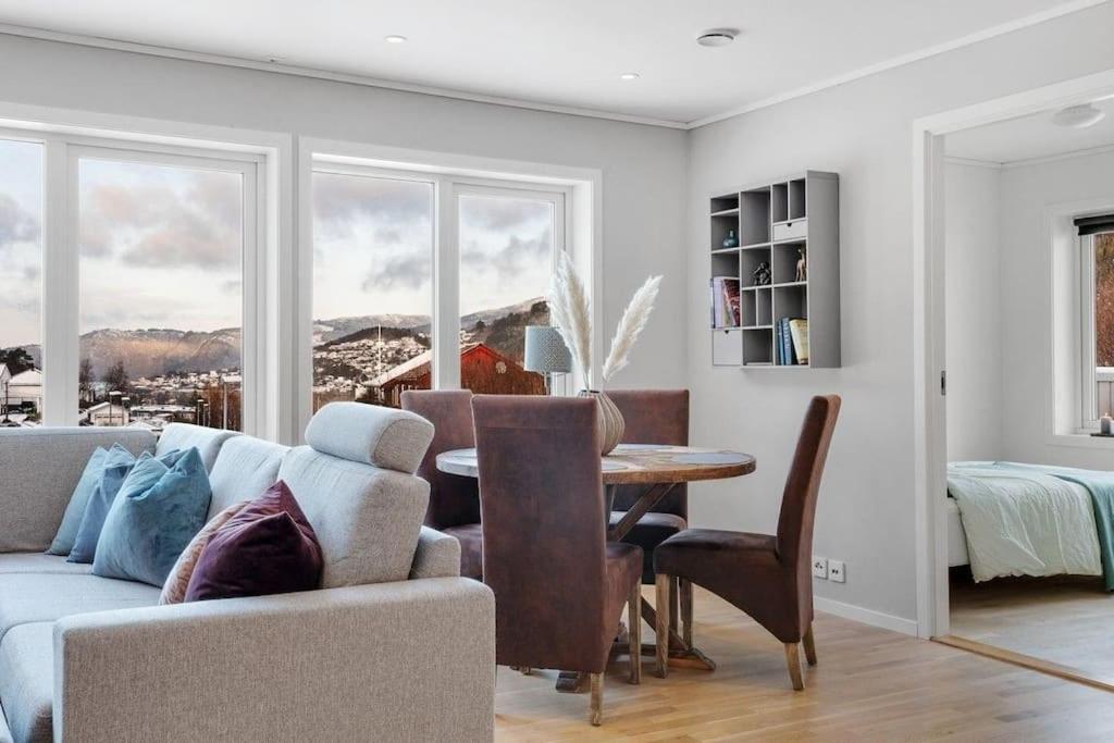 Stor og moderne leilighet i Indre Arna Bergen GRATIS PARKERING!!