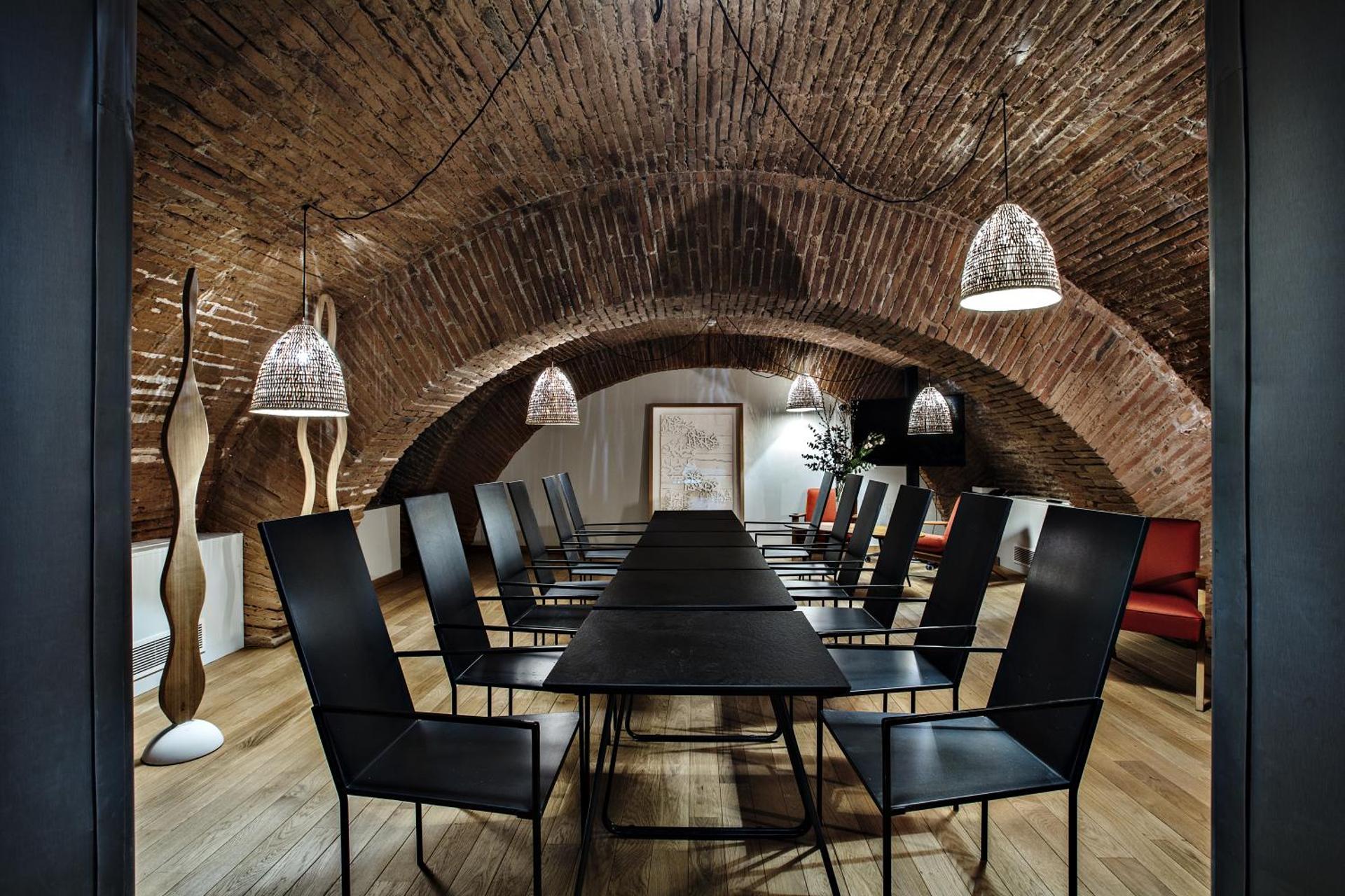 Meeting/conference room