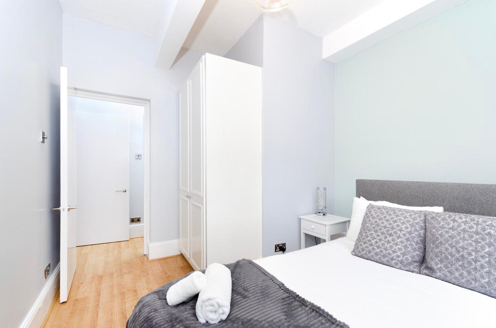 Oxford Street Central Apartments