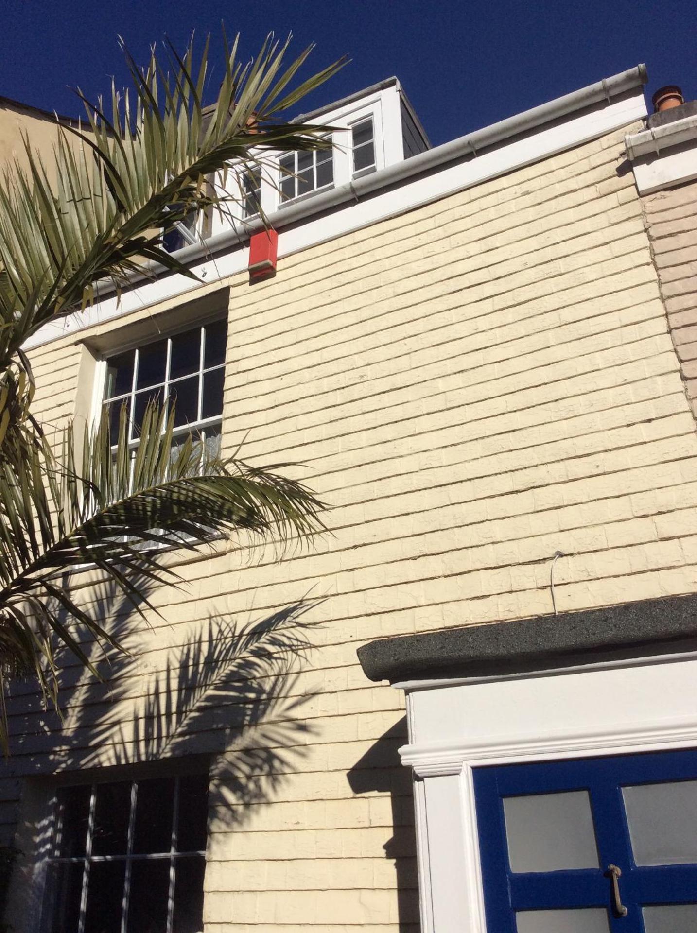 Cosy Loft Apartment in Georgian Home