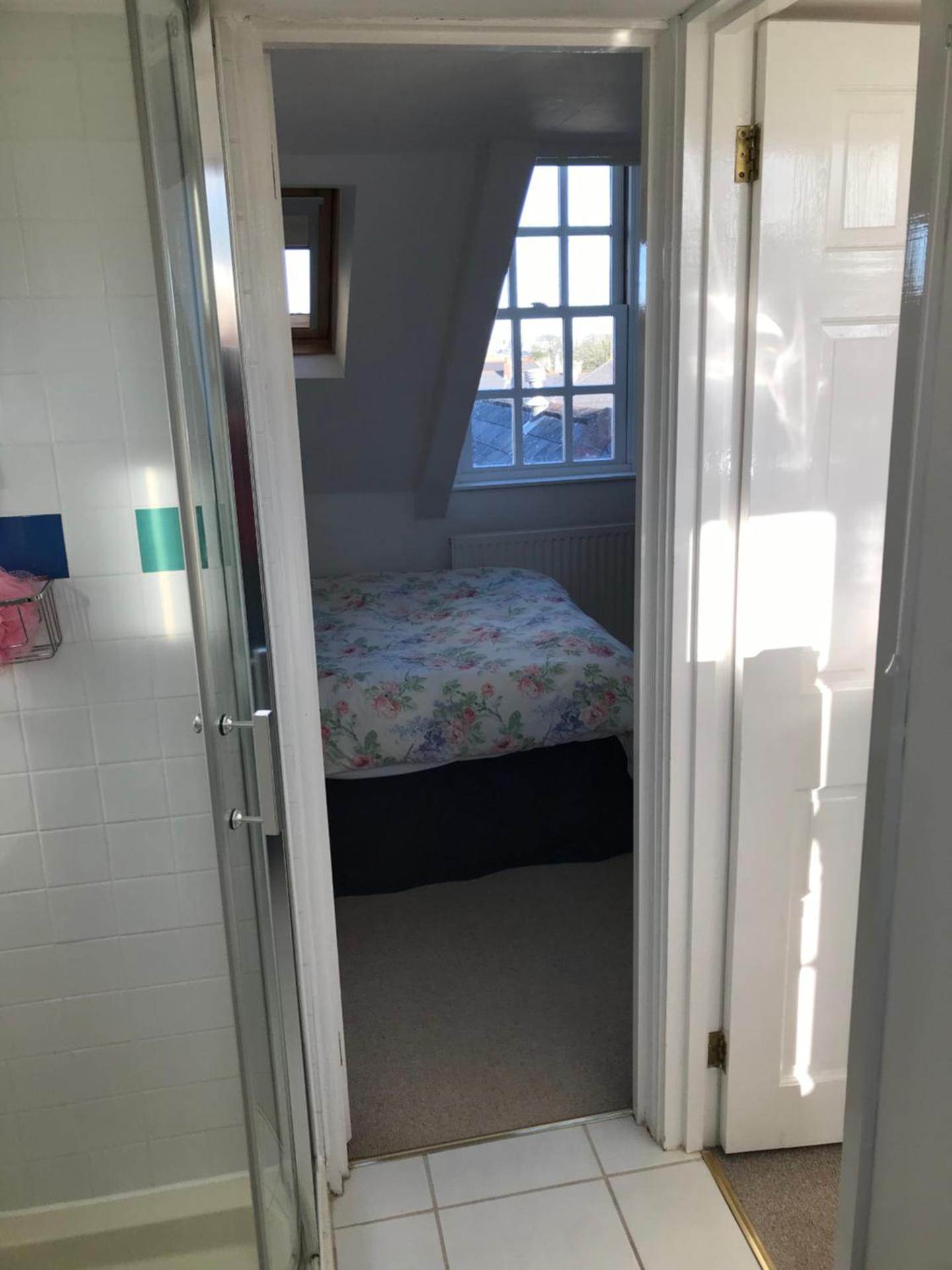 Cosy Loft Apartment in Georgian Home