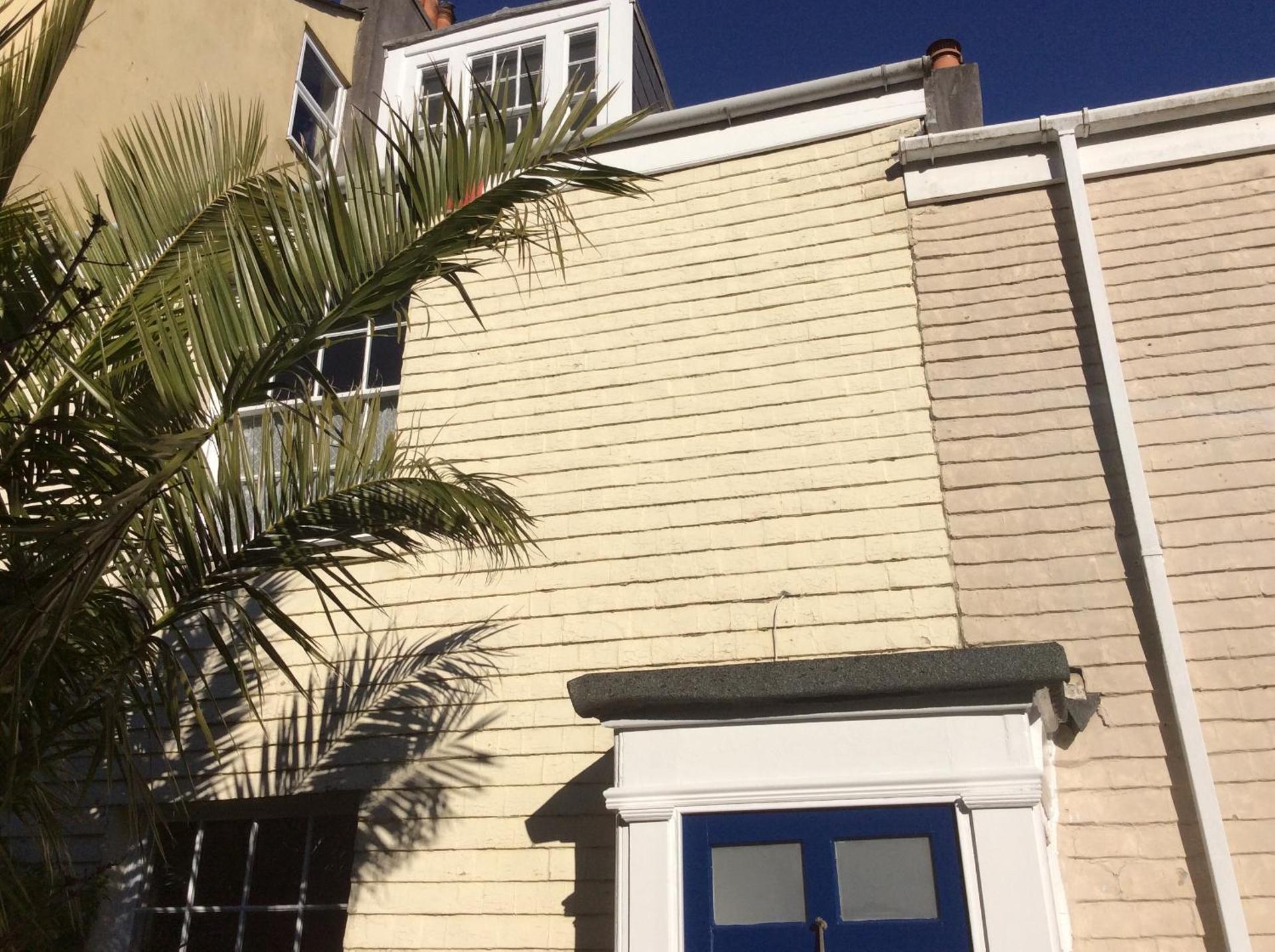 Cosy Loft Apartment in Georgian Home