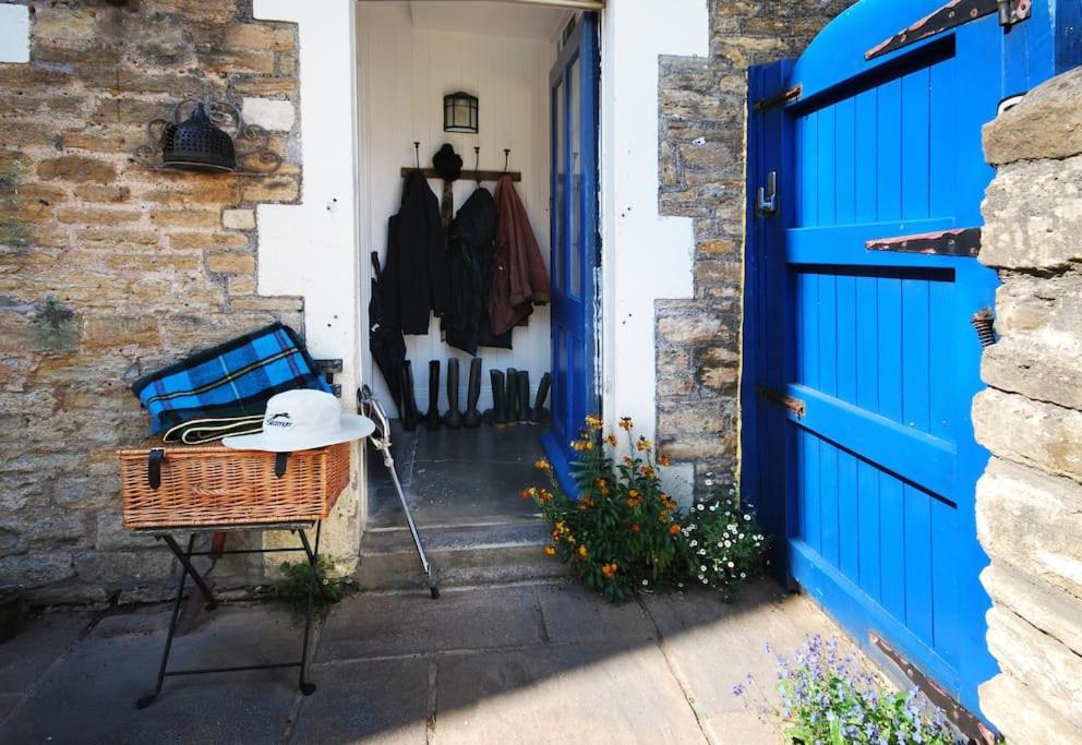 Charming Cottage in the Heart of Frome with parking
