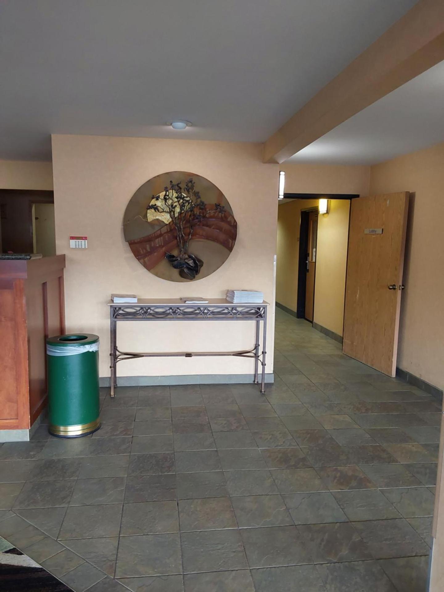 Lavissh inn and Suites