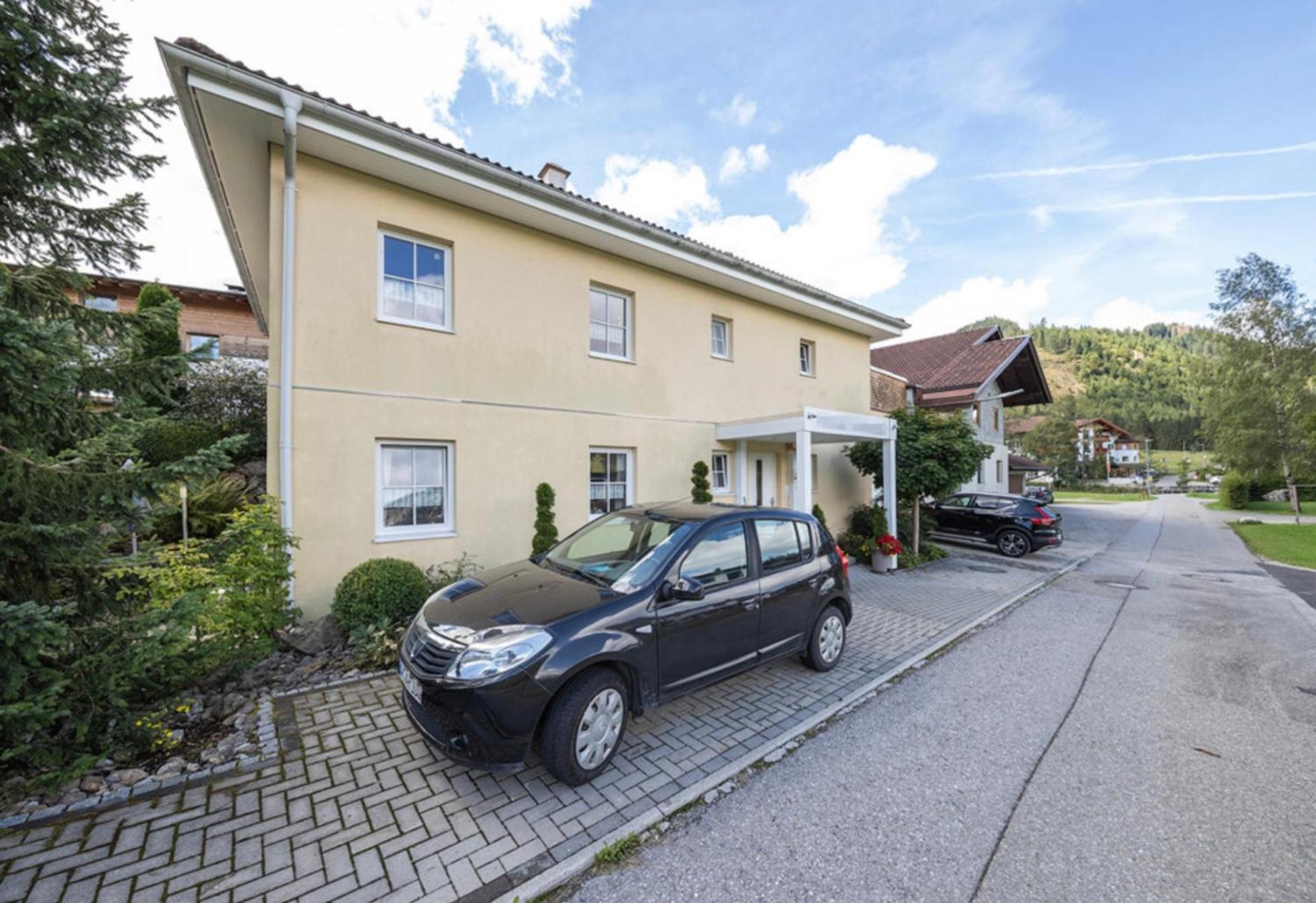 Toskanahaus, NJUALMS