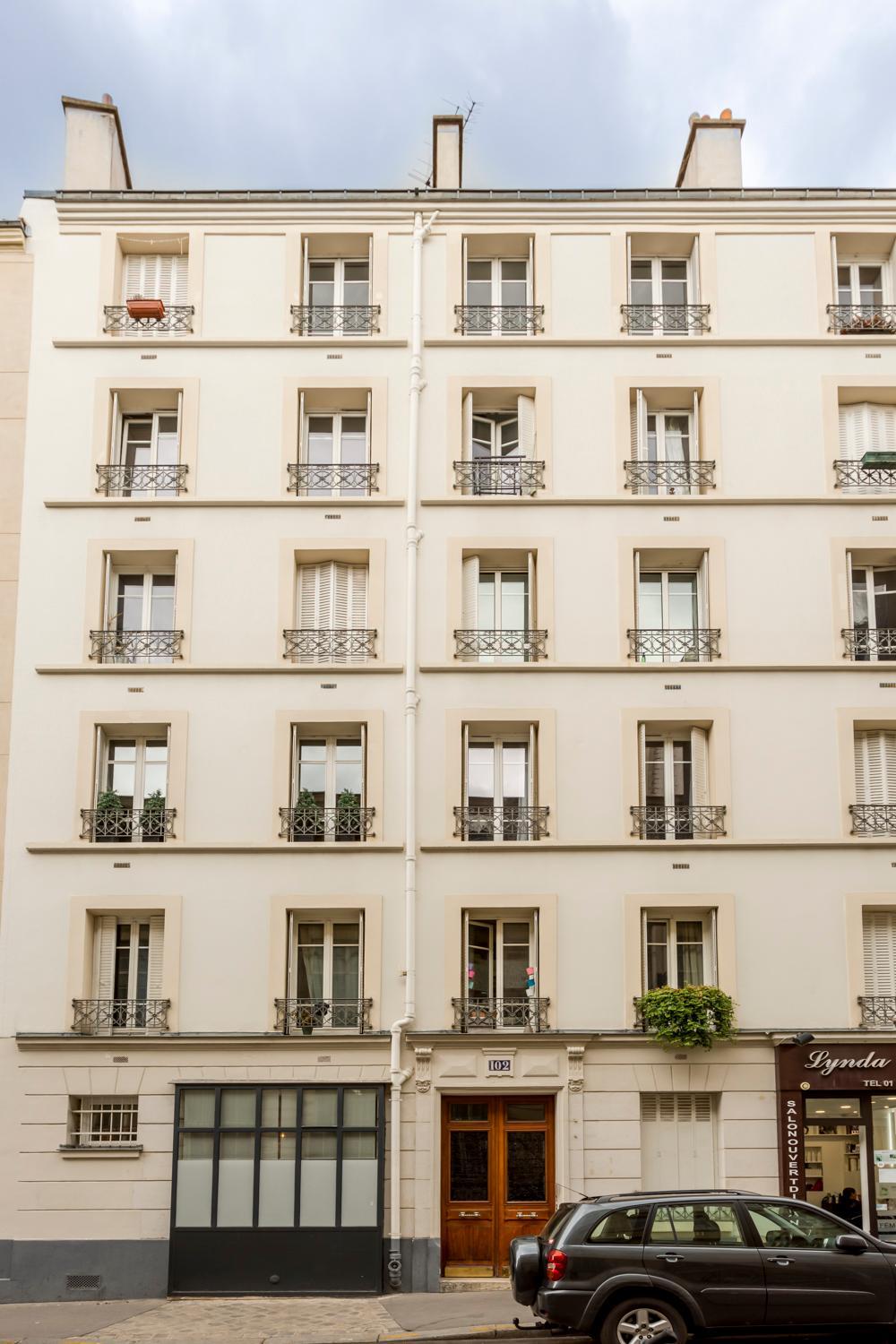 Design et confort near Champs Elysees