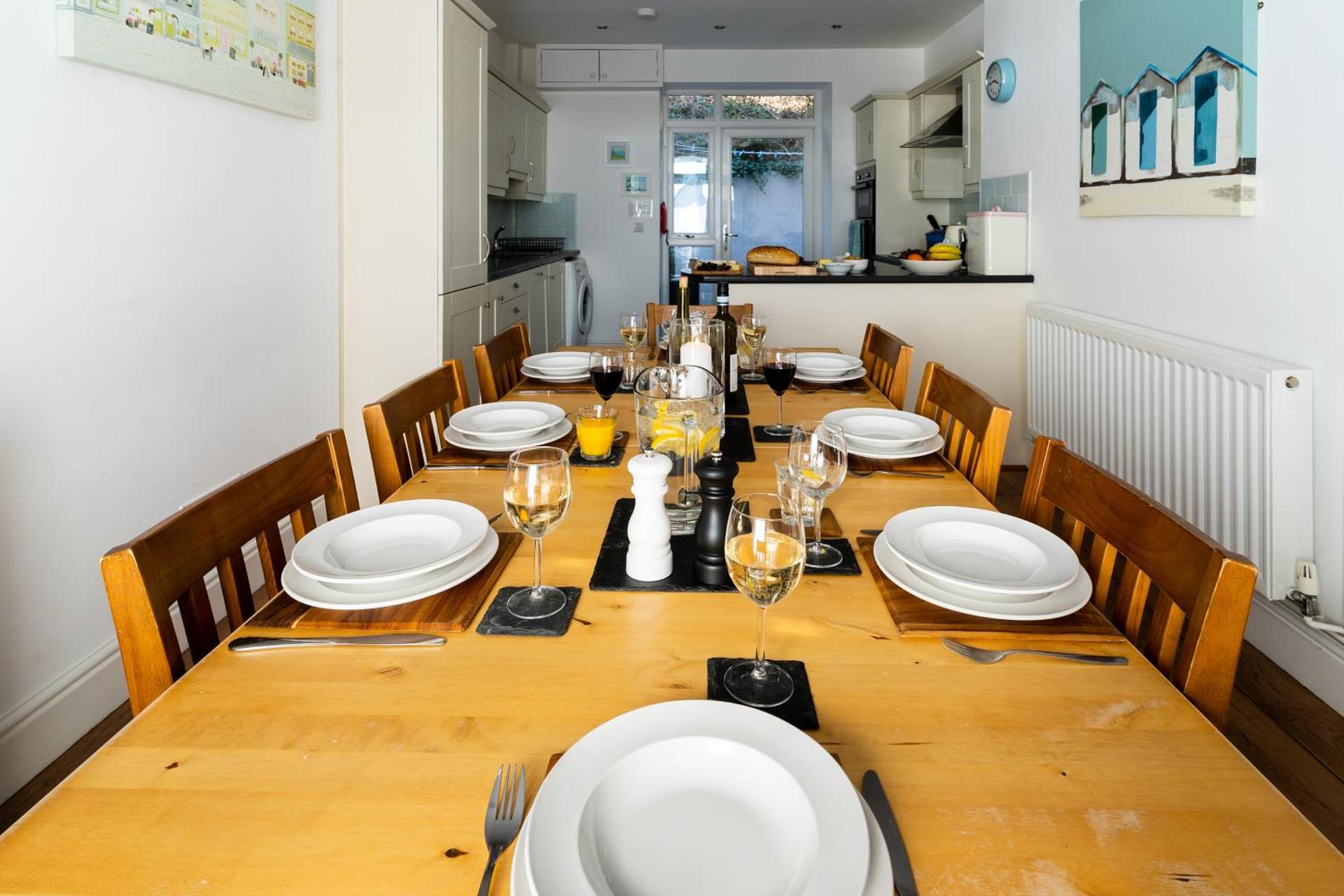 Tegfryn (Sleeps 8), 5*, Sea View, Borth y Gest