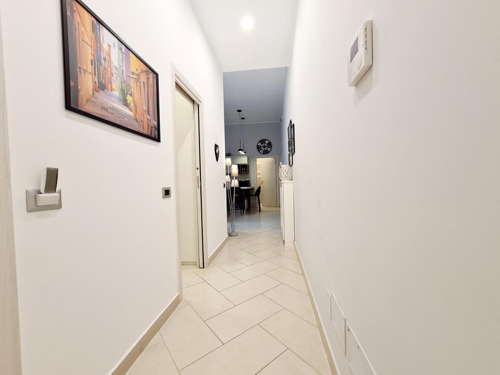 LA GIOIOSA NAPLES INN