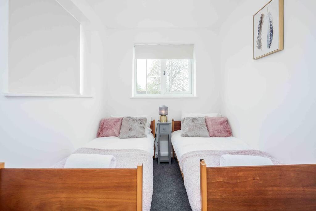 Stunning Victorian 3 Bed House Central Windsor