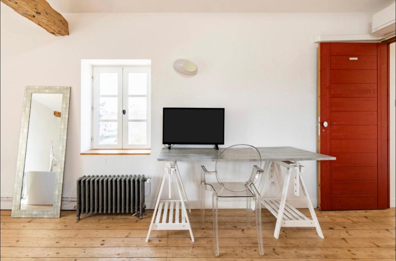 Aux Tourelles 1888 - Tres Proche Lyon #Clim #Piscine #Netflix #Parking Payant Securise