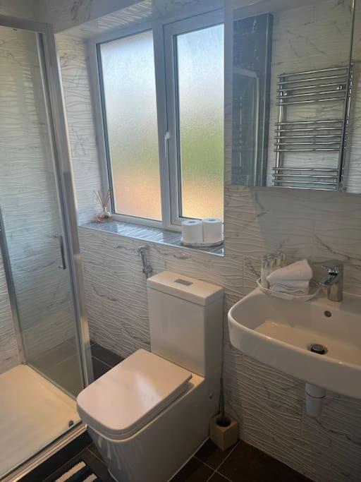 Lovely 3 bedroom house in Borehamwood .