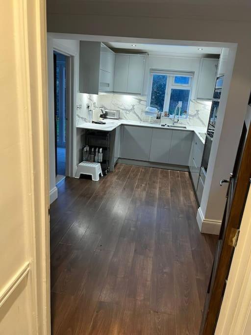 Lovely 3 bedroom house in Borehamwood .