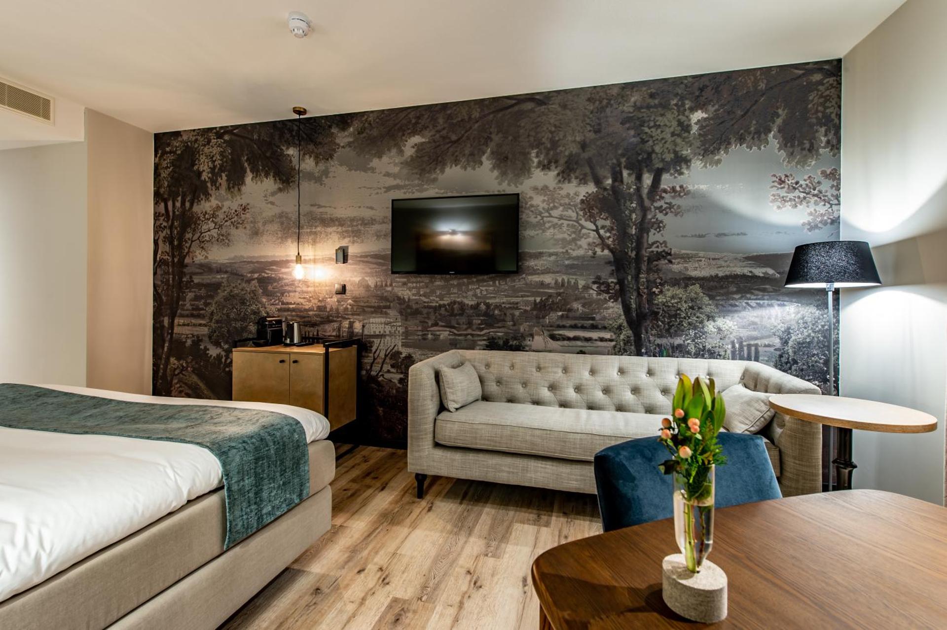 Photo of the whole room