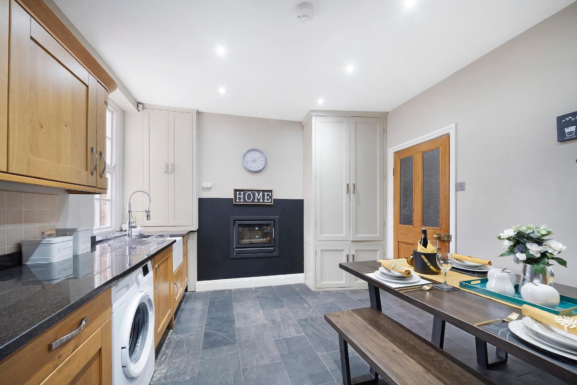 Kitchen or kitchenette