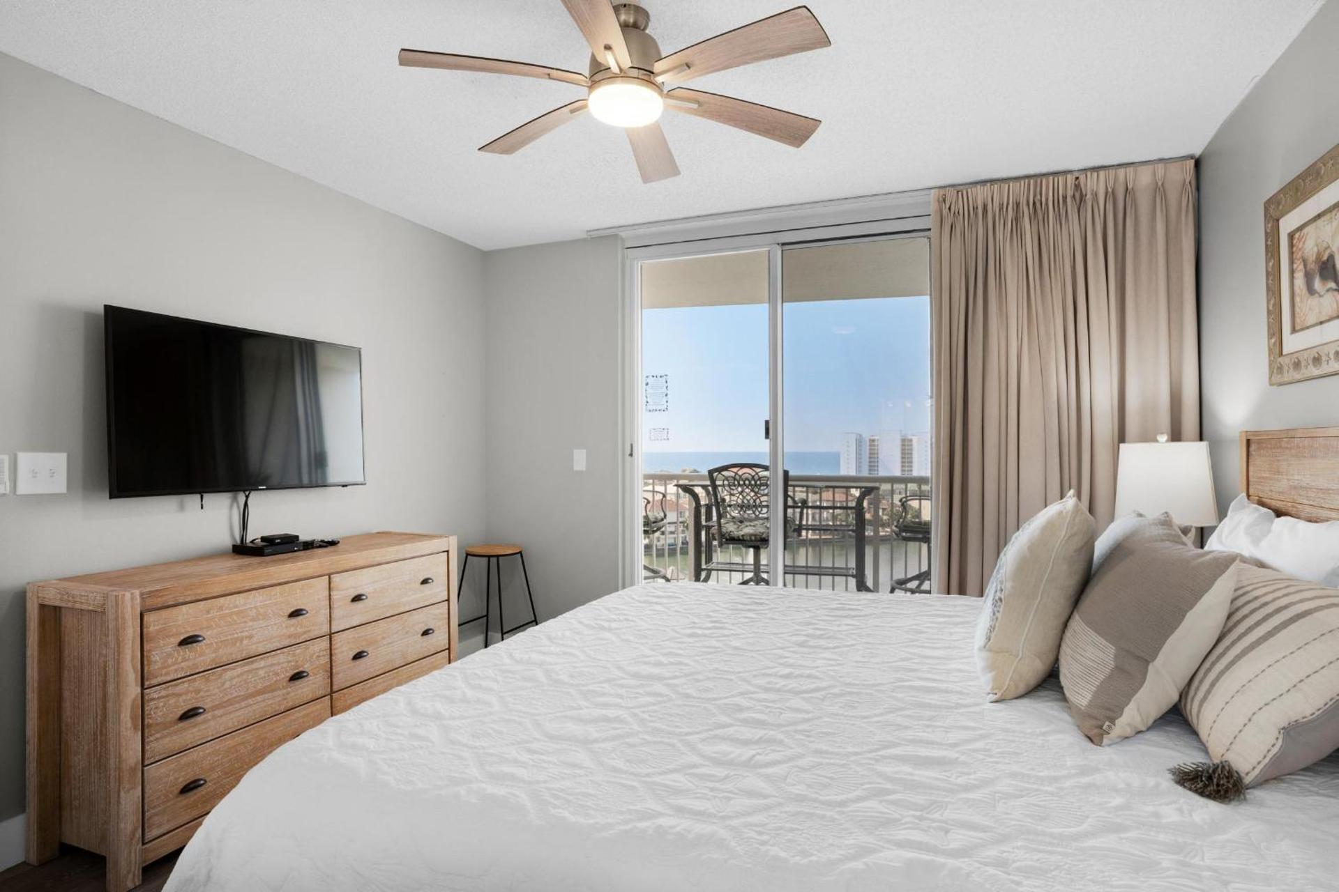 Pelican Beach Terrace 805