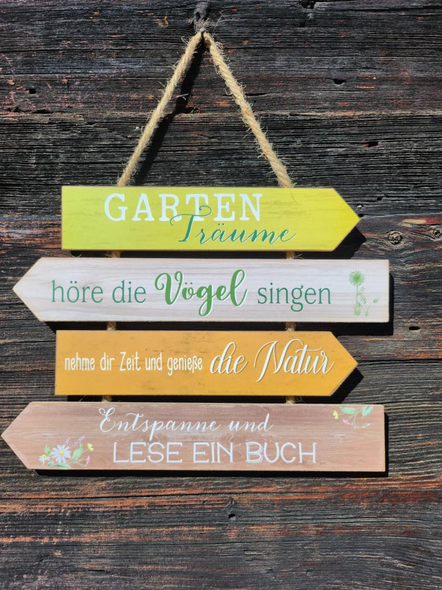 Urige Waldbienenhütte