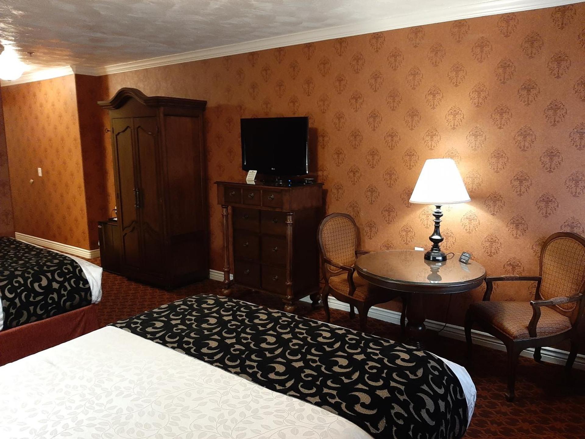 Standard Queen Room - No Pets