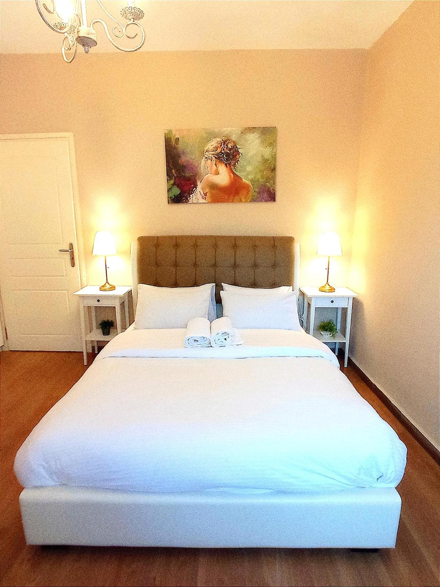 Odyseia Apts I at the center of the City & Old Town