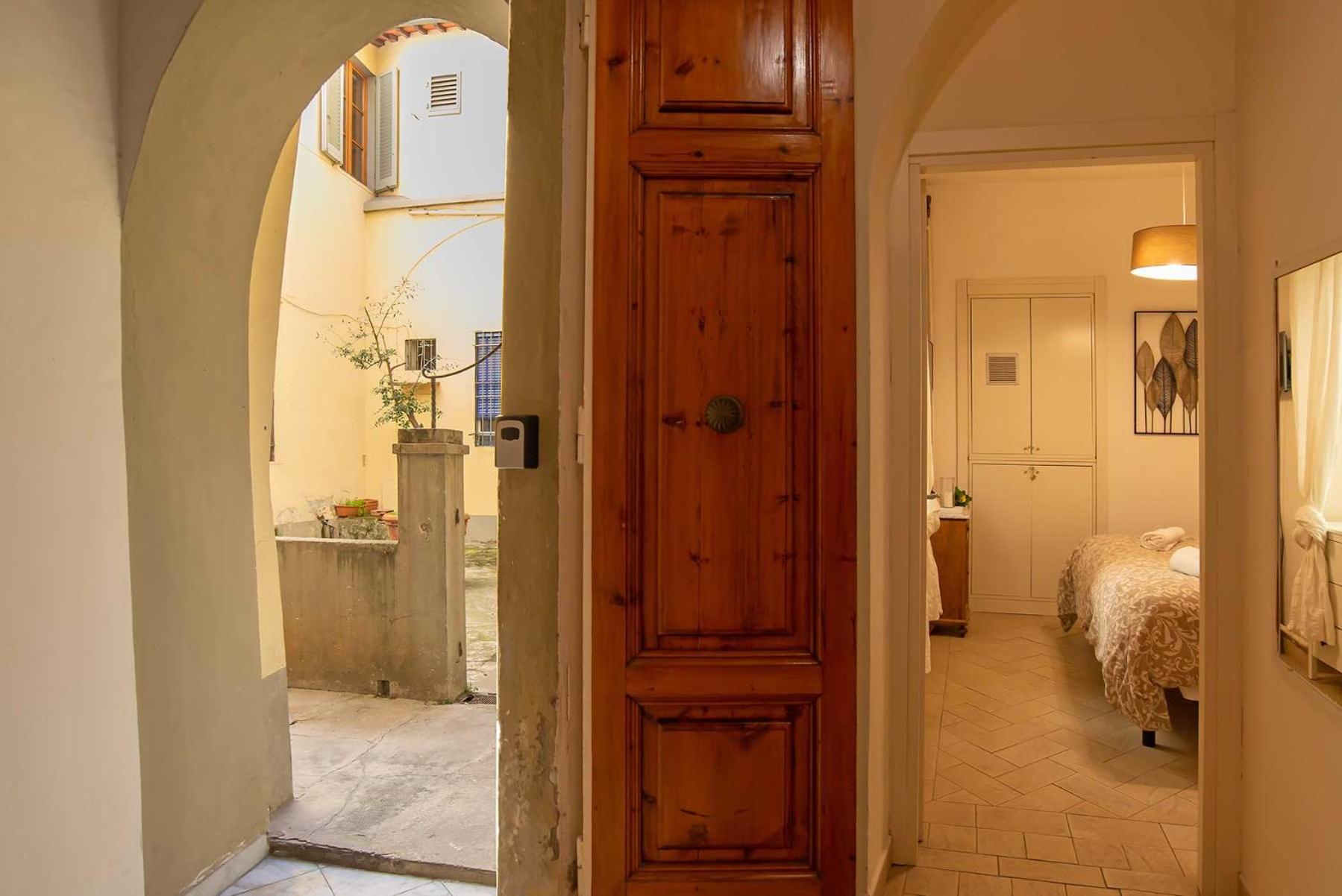 Casa MEDICI RICCARDI - 50mt da Piazza Duomo