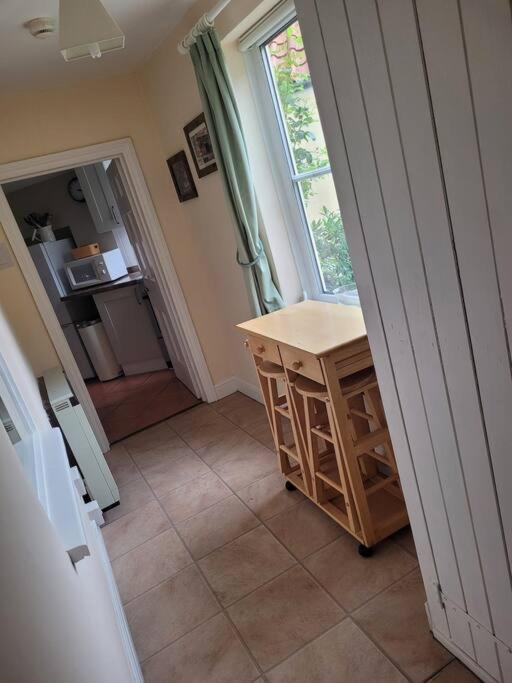 One Bed Ground Floor Apartment- Great Getaway