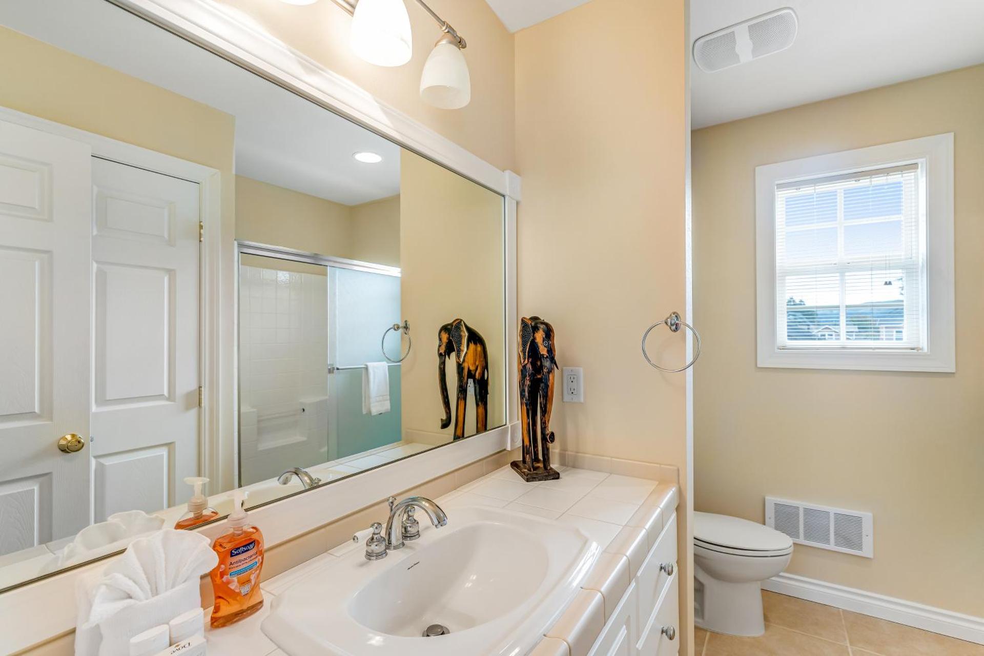 By the Wild Ocean Zen Abode