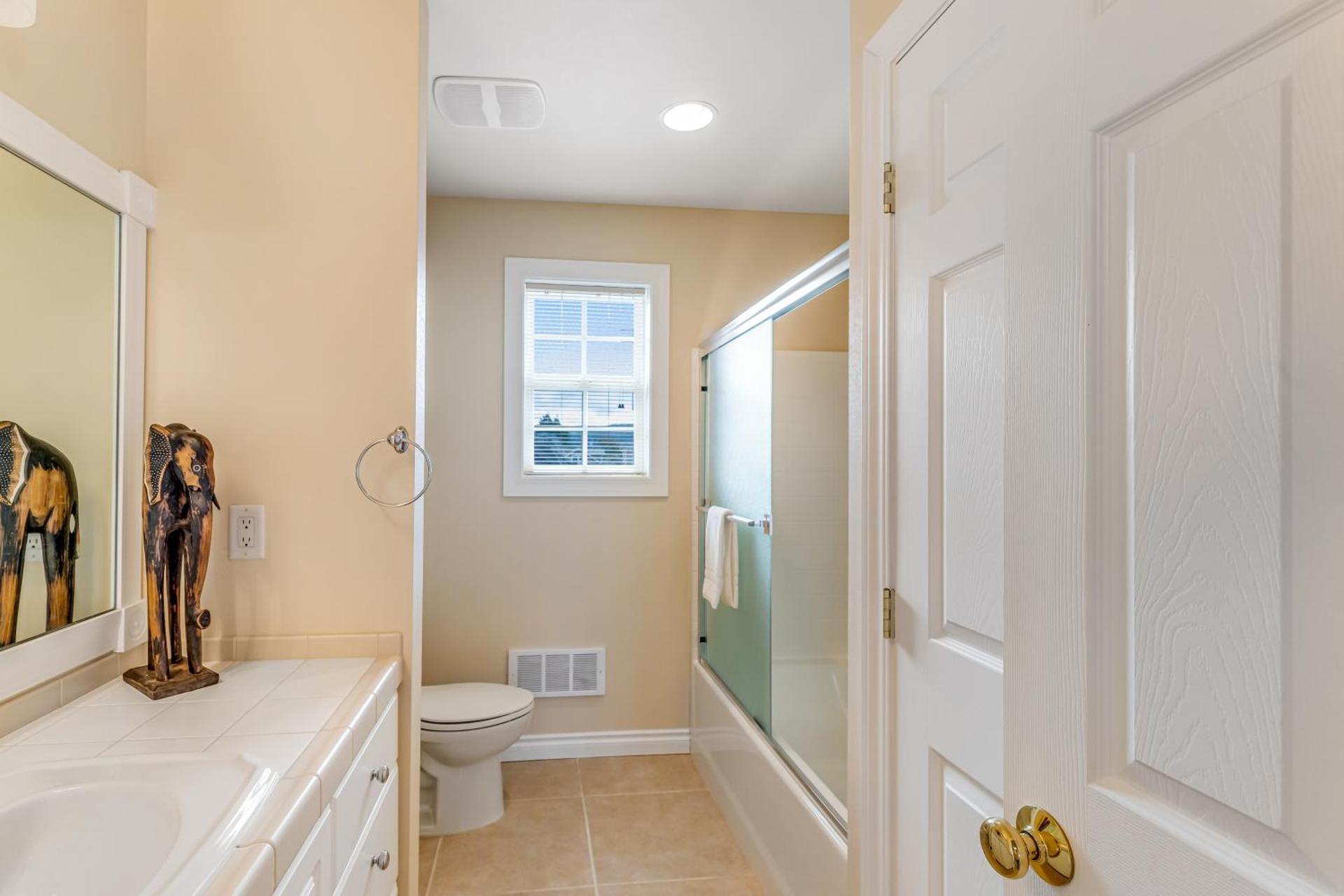 By the Wild Ocean Zen Abode