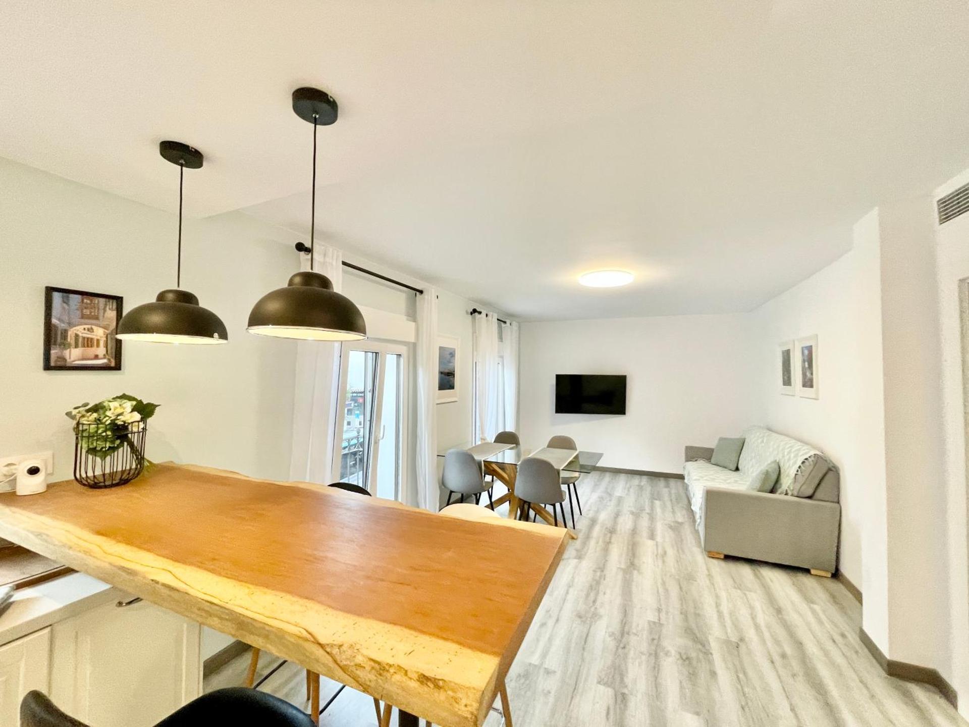 Muralla 12 Old Town- EaW Homes