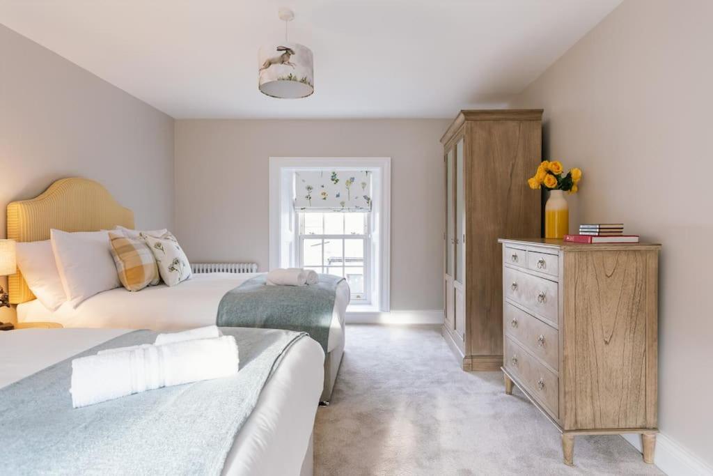 The Farmhouse at Corrstown Village