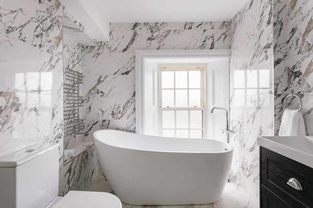 The Farmhouse at Corrstown Village