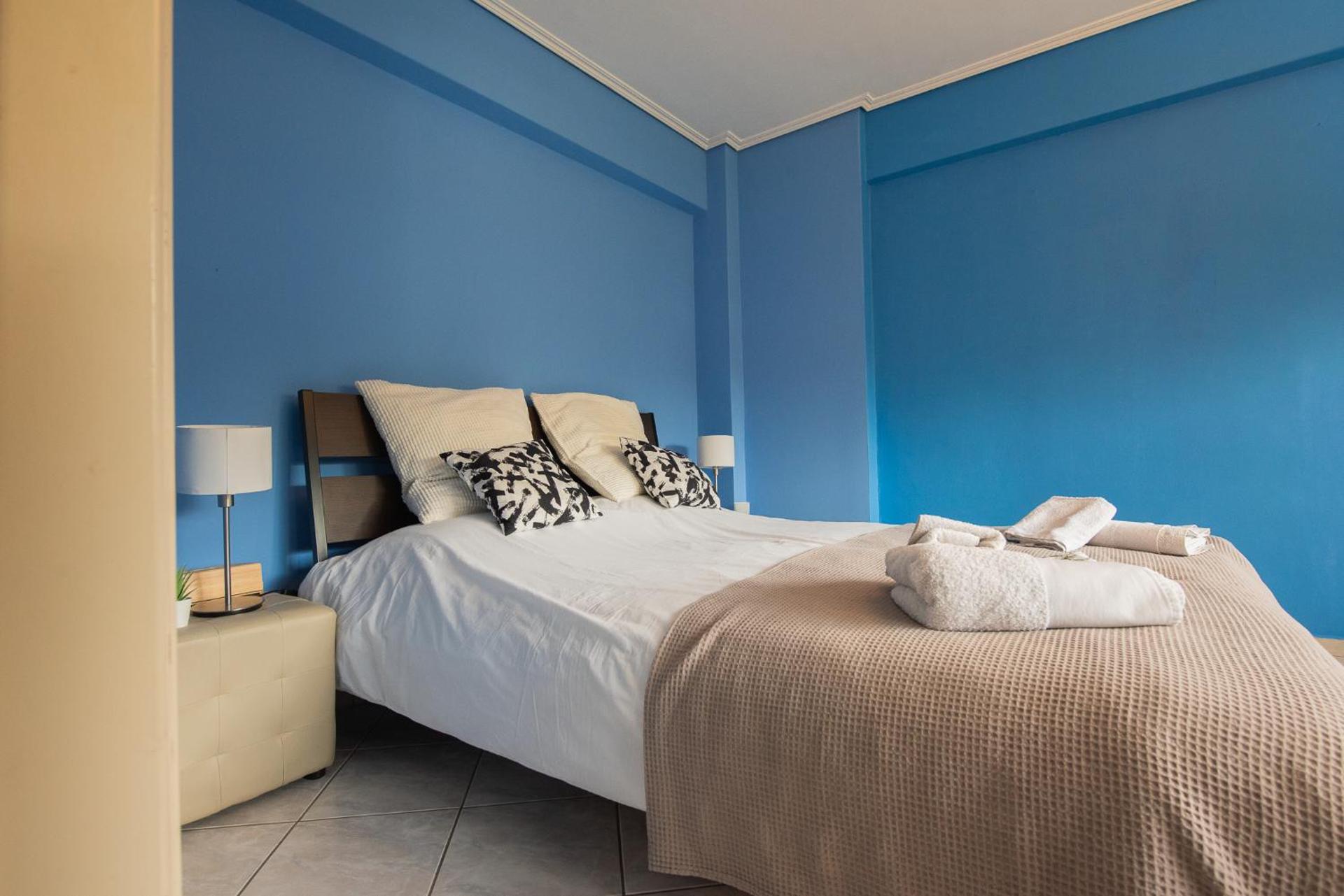 Garden-view apartment, Marousi