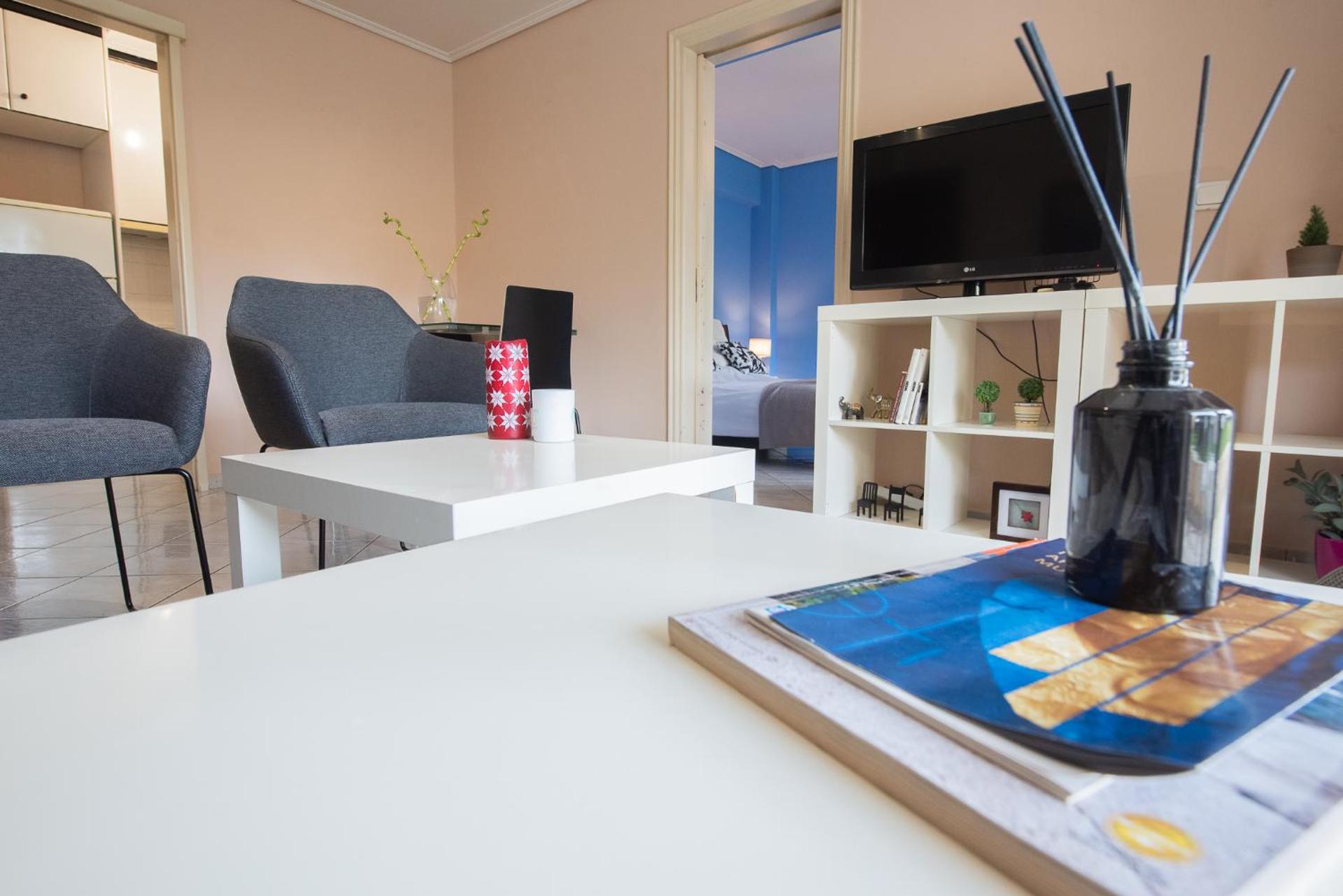 Garden-view apartment, Marousi