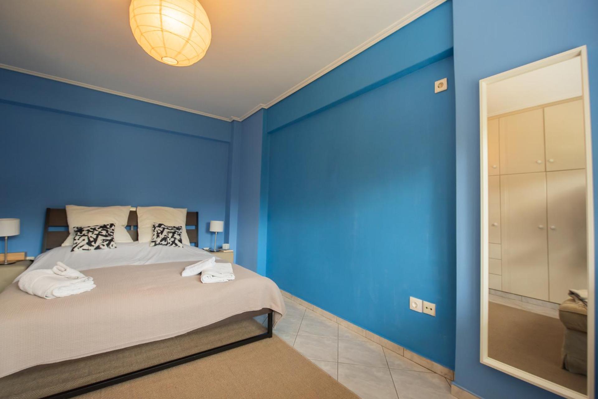 Garden-view apartment, Marousi