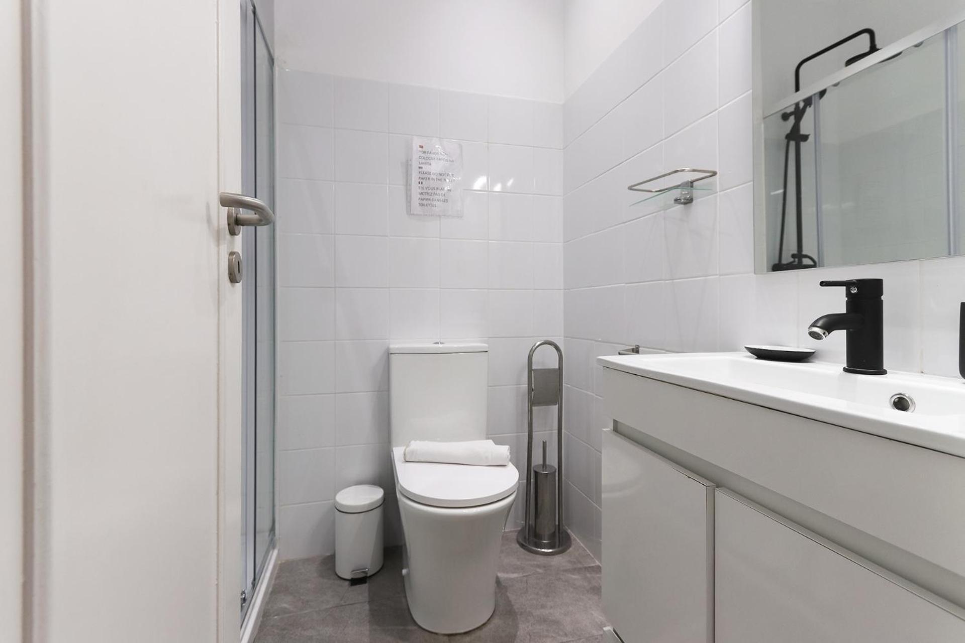 Oeiras Balcony by Hosty