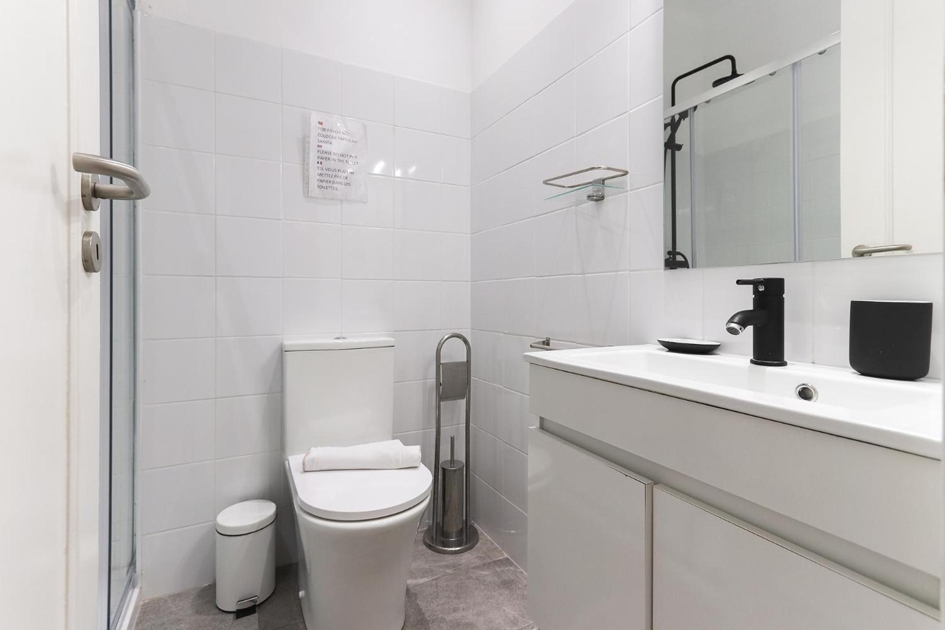 Oeiras Balcony by Hosty