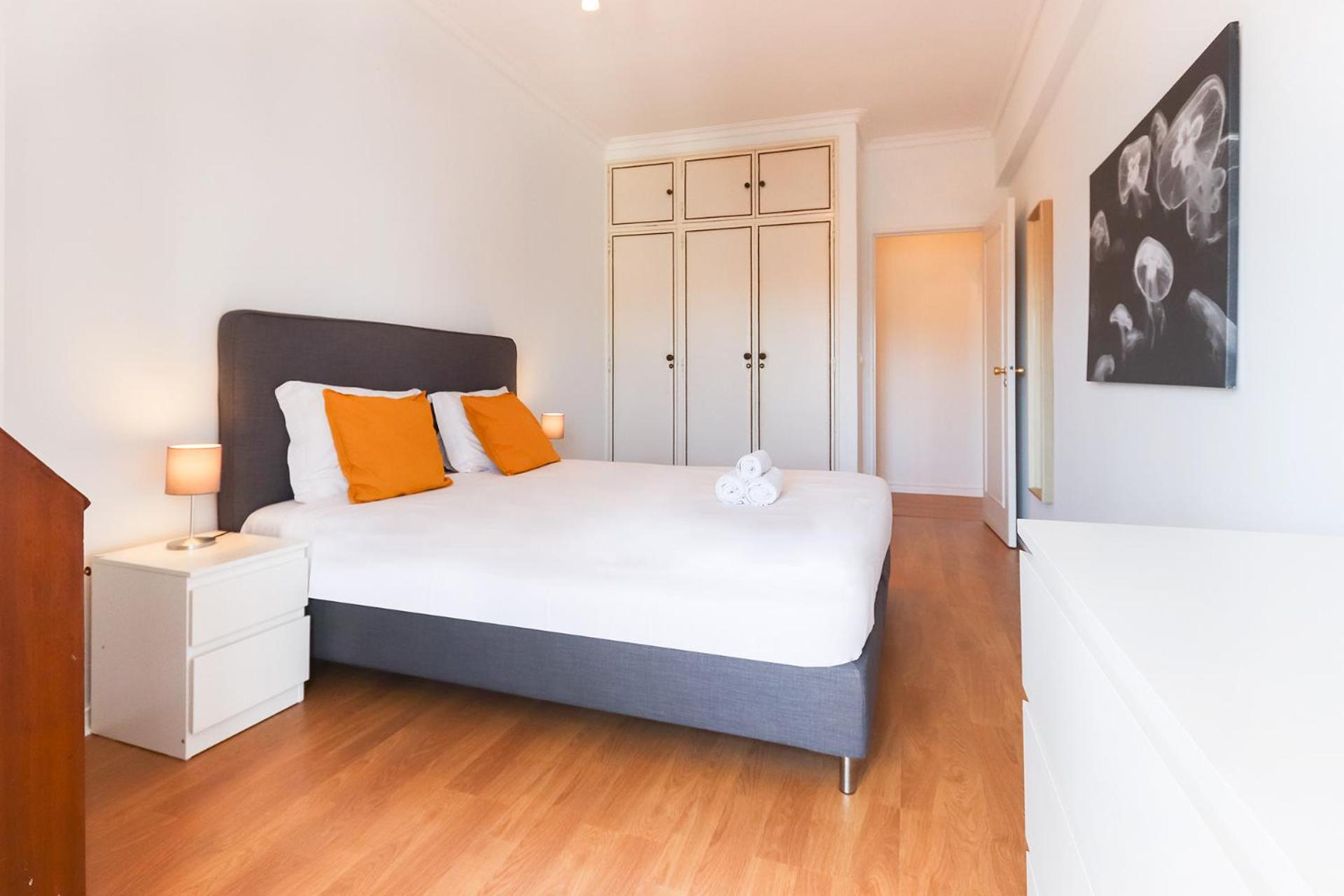 Oeiras Balcony by Hosty