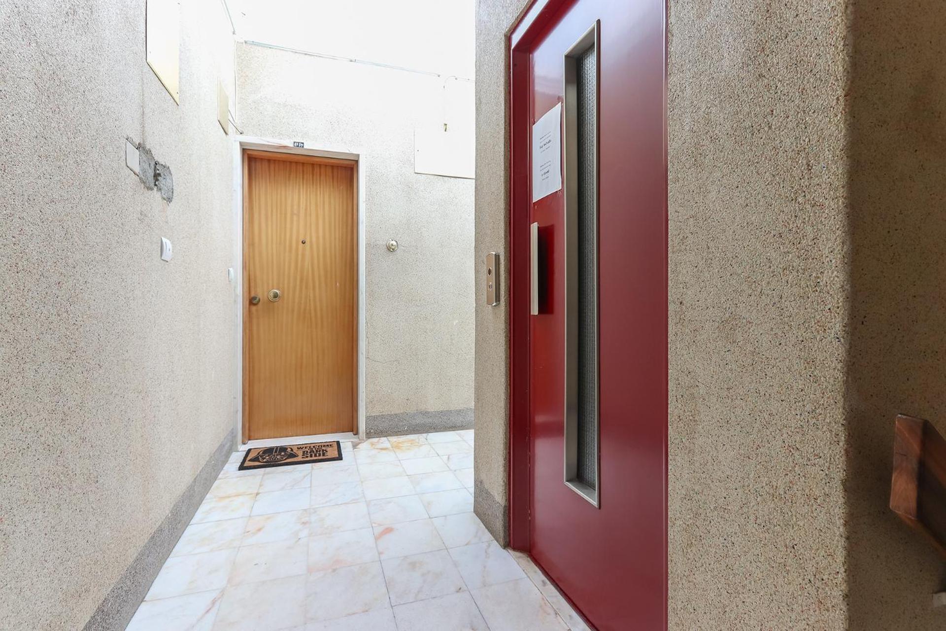 Oeiras Balcony by Hosty