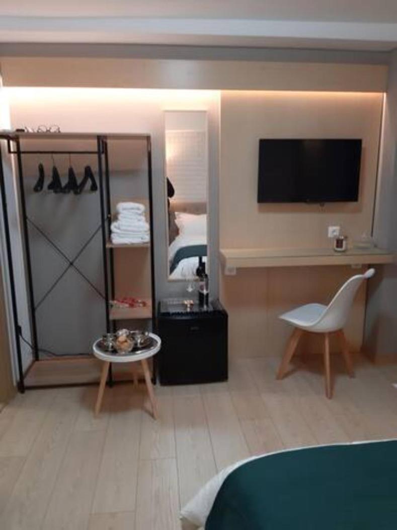 Felice studio Bianco