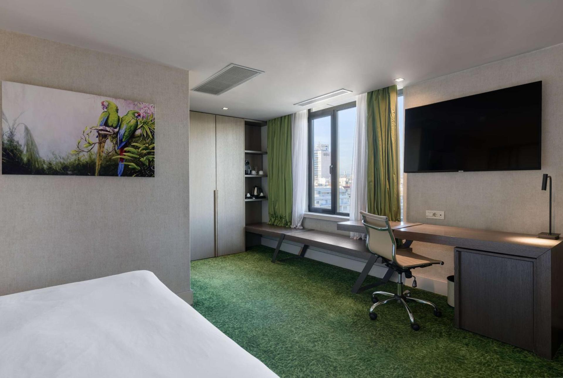 Photo of the whole room